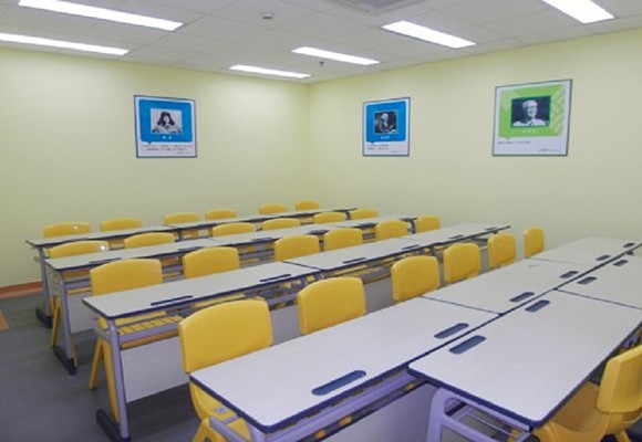 大连学大教育艺考生文化课集训班